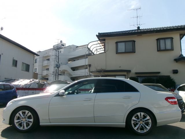 MERCEDES BENZ E CLAS 2011 Image 31
