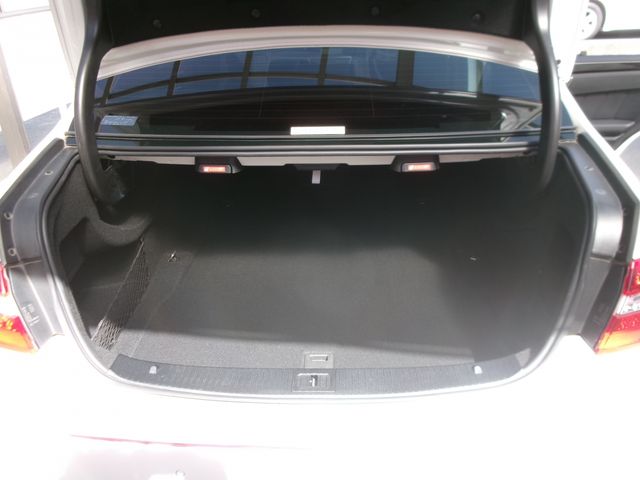 MERCEDES BENZ E CLAS 2011 Image 31