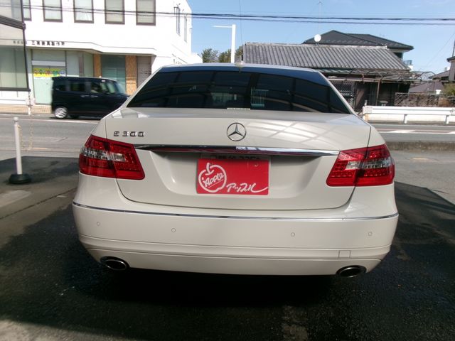 MERCEDES BENZ E CLAS 2011 Image 31