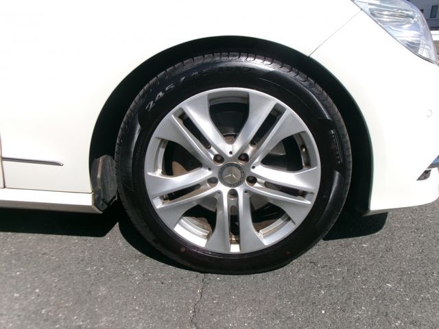 MERCEDES BENZ E CLAS 2011 Image 31