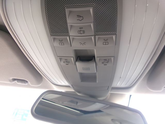 MERCEDES BENZ E CLAS 2011 Image 31