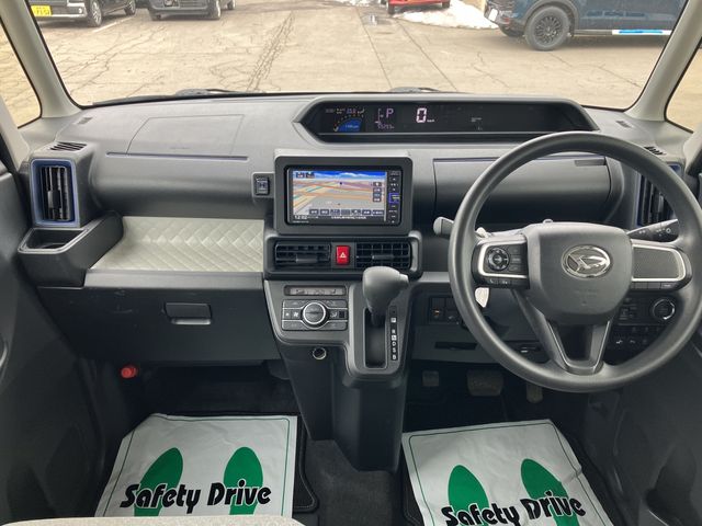 DAIHATSU TANTO 4WD 2021 Image 31