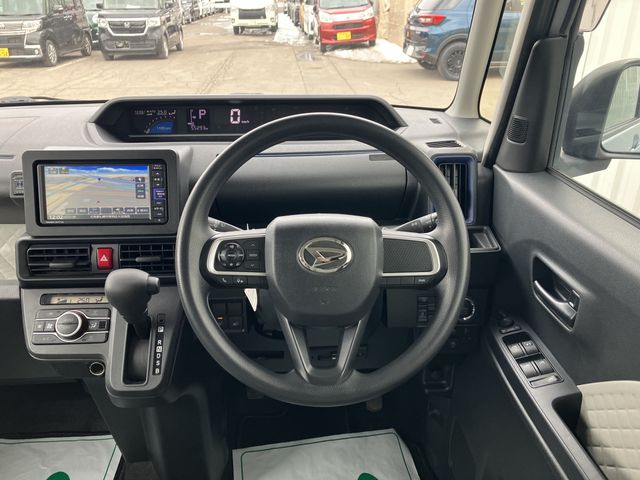 DAIHATSU TANTO 4WD 2021 Image 31