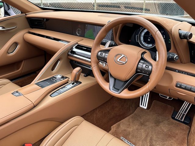 TOYOTA LEXUS LC500 CONVERTI 2022 Image 31