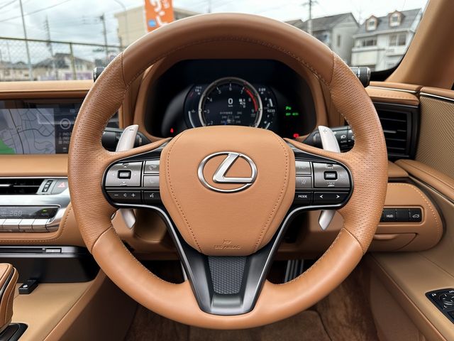 TOYOTA LEXUS LC500 CONVERTI 2022 Image 31