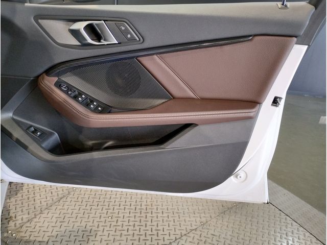 BMW 1SERIES 2024 Image 31