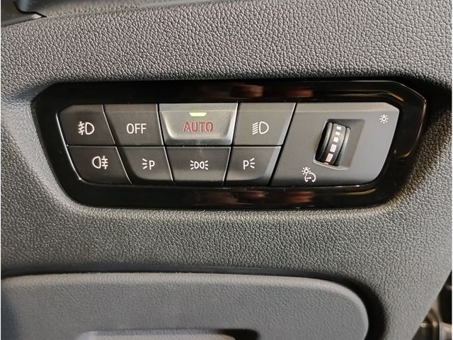 BMW 3SERIES SEDAN 2019 Image 31