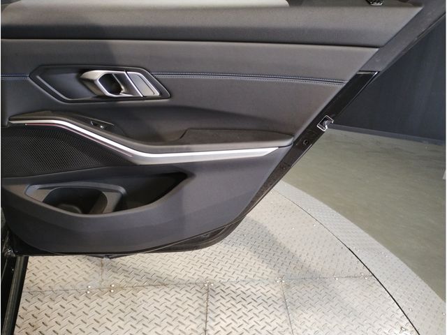 BMW 3SERIES SEDAN 2019 Image 31