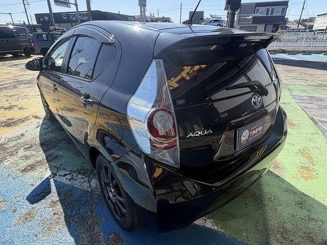TOYOTA AQUA 2014 Image 31