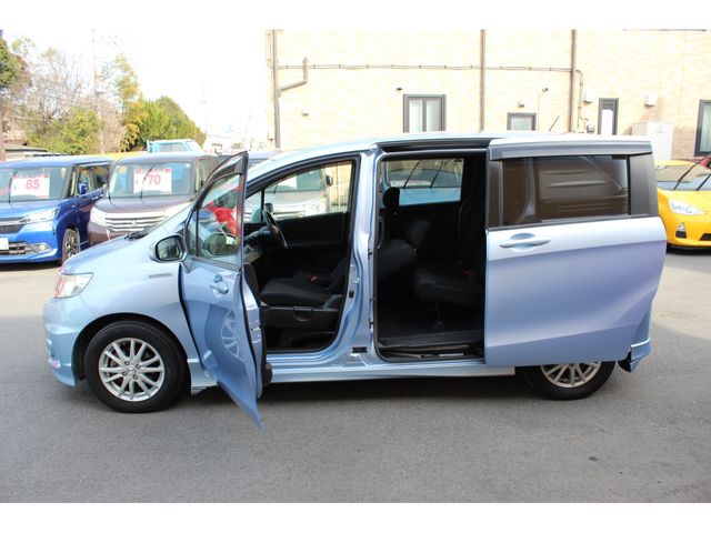 HONDA FREED SPIKE HYBRID 2012 Image 31