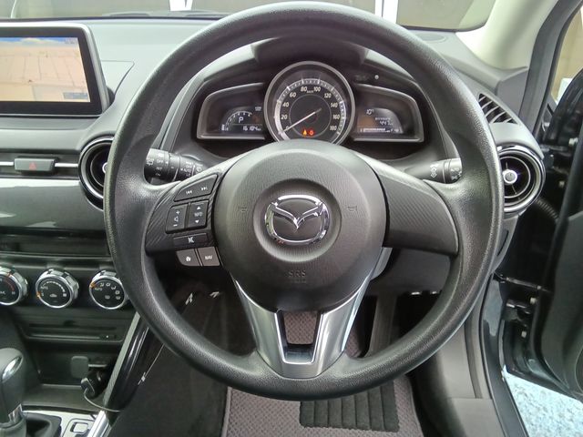 MAZDA DEMIO 2016 Image 31