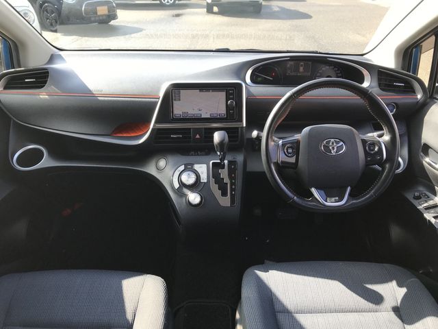 TOYOTA SIENTA HYBRID 2018 Image 31