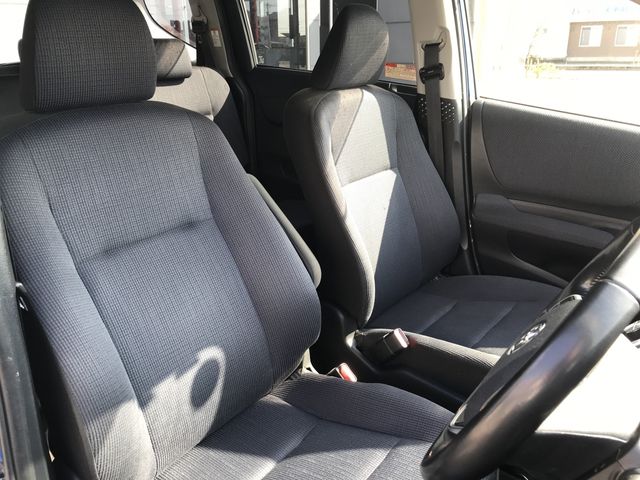 TOYOTA SIENTA HYBRID 2018 Image 31