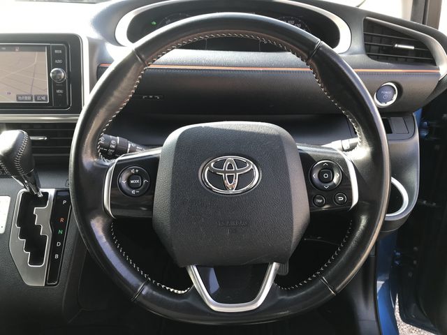 TOYOTA SIENTA HYBRID 2018 Image 31