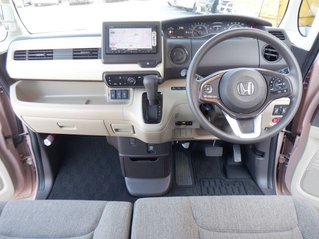 HONDA N BOX 2019 Image 31