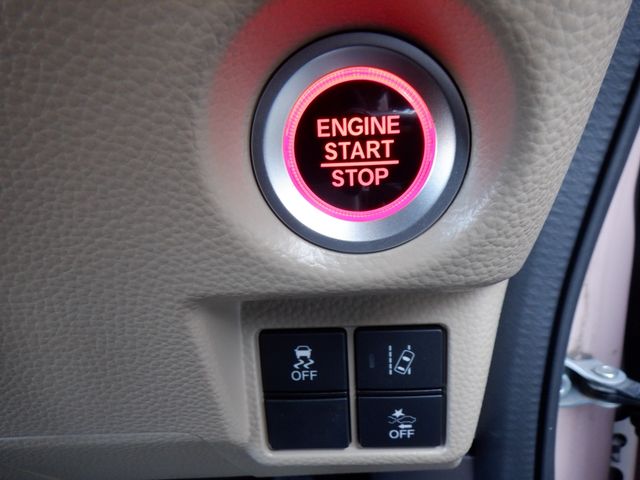 HONDA N BOX 2019 Image 31