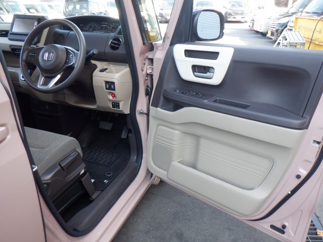 HONDA N BOX 2019 Image 31