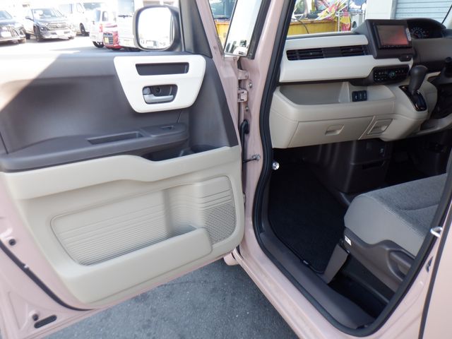 HONDA N BOX 2019 Image 31