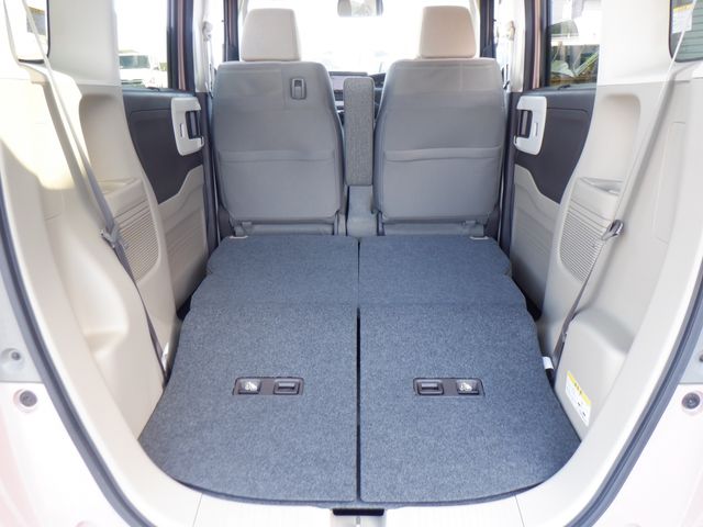 HONDA N BOX 2019 Image 31