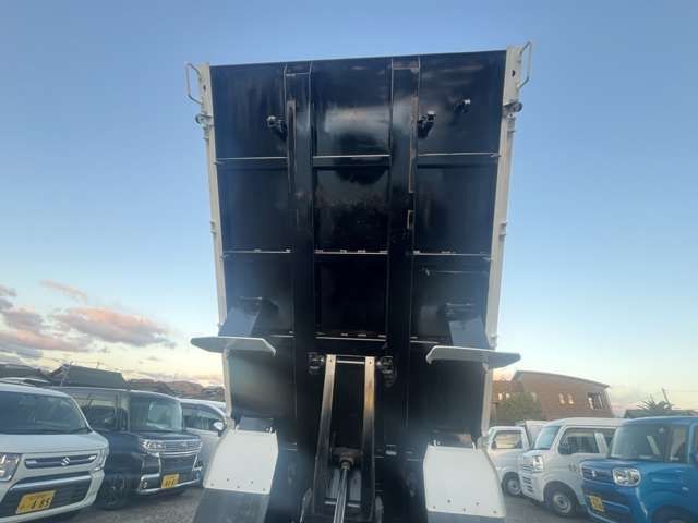 ISUZU ELF 2017 Image 31