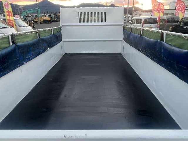 ISUZU ELF 2017 Image 31