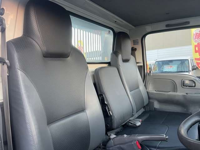 ISUZU ELF 2017 Image 31