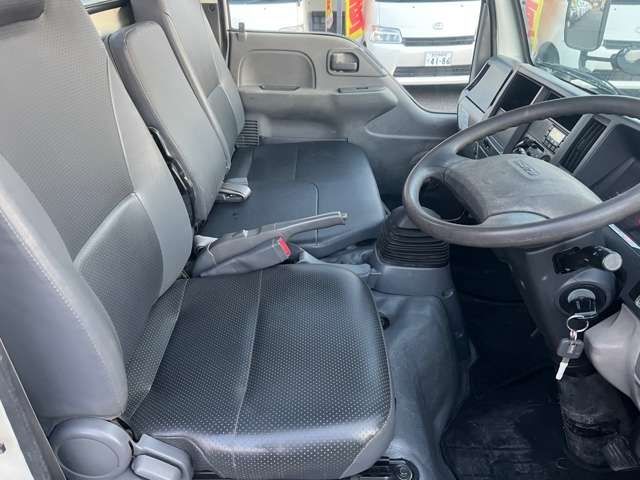 ISUZU ELF 2017 Image 31