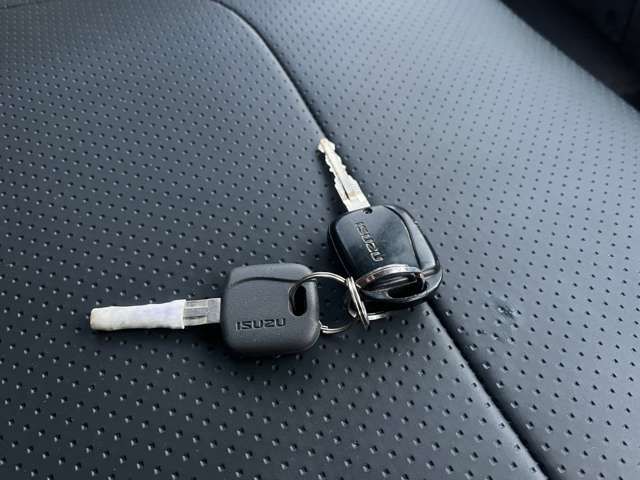 ISUZU ELF 2017 Image 31