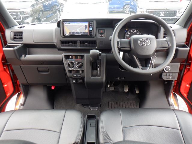 TOYOTA PIXIS VAN 2023 Image 31