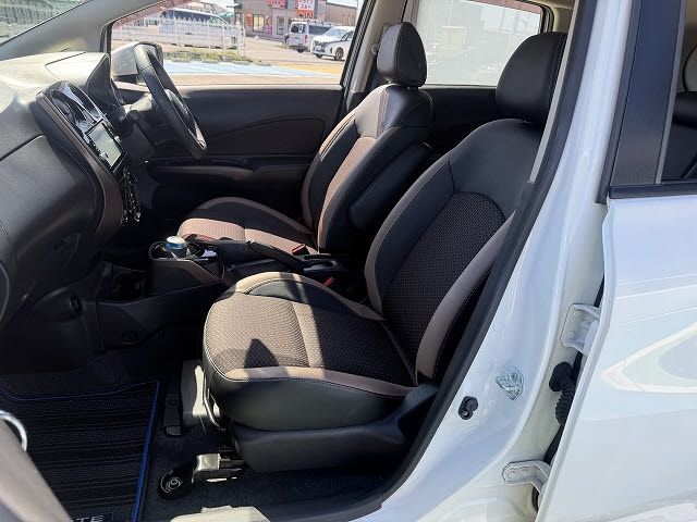 NISSAN NOTE 2017 Image 31