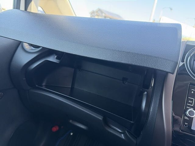 NISSAN NOTE 2017 Image 31