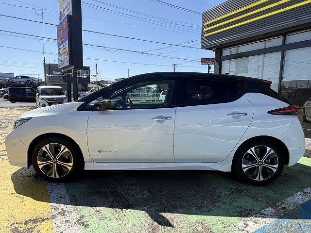 NISSAN LEAF 2017 Image 31