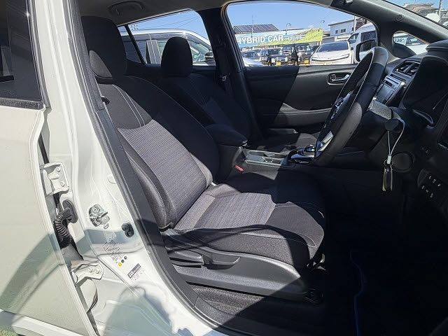 NISSAN LEAF 2017 Image 31