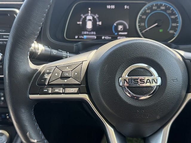 NISSAN LEAF 2017 Image 31