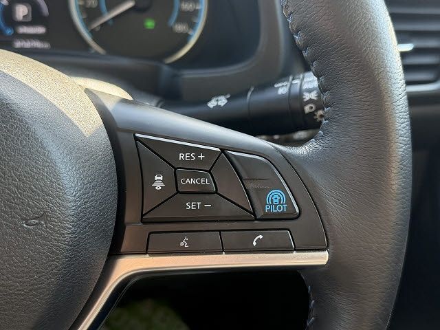 NISSAN LEAF 2017 Image 31