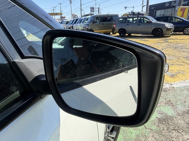 NISSAN LEAF 2017 Image 31