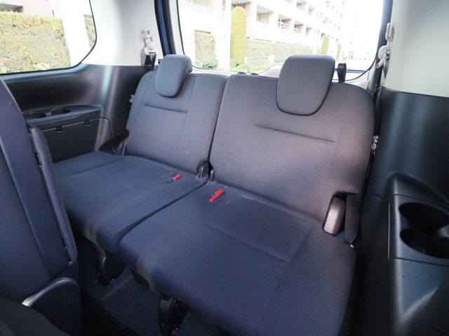 NISSAN SERENA  S-HYBRID 2017 Image 31