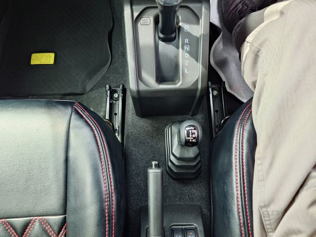 SUZUKI JIMNY 4WD 2019 Image 31