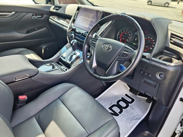 TOYOTA ALPHARD 2021 Image 31