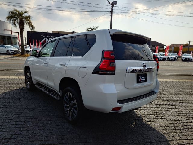 TOYOTA LANDCRUISER PRADO 2024 Image 31