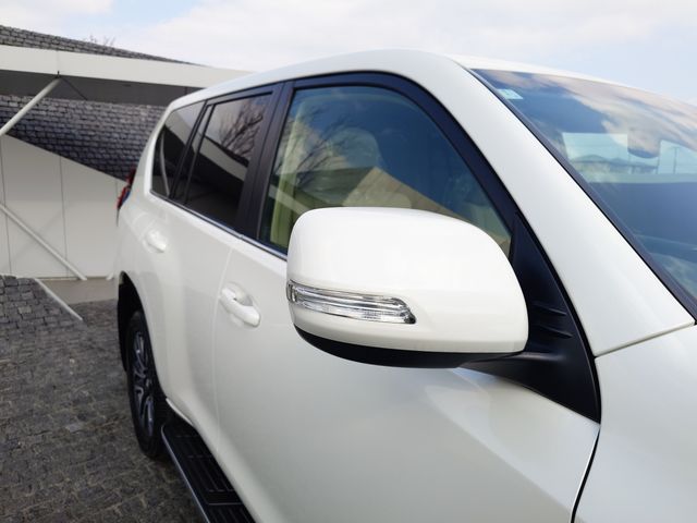 TOYOTA LANDCRUISER PRADO 2024 Image 31