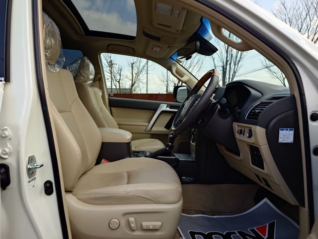 TOYOTA LANDCRUISER PRADO 2024 Image 31