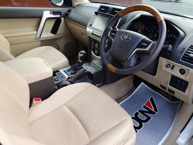 TOYOTA LANDCRUISER PRADO 2024 Image 31