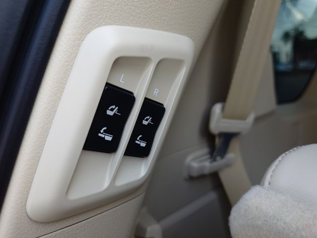 TOYOTA LANDCRUISER PRADO 2024 Image 31