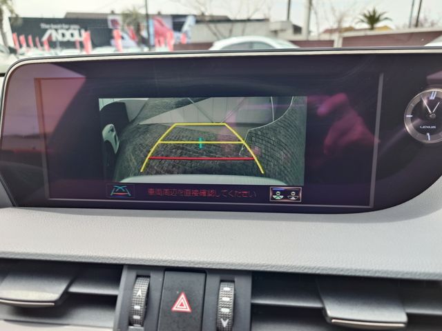 TOYOTA LEXUS ES300H 2019 Image 31