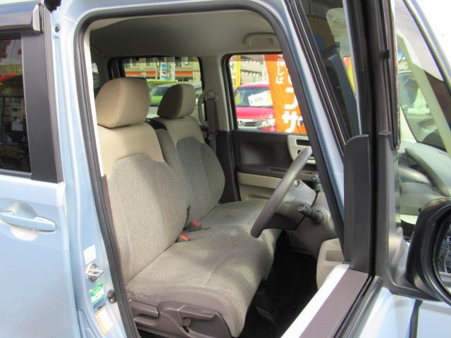 HONDA N BOX 2017 Image 31