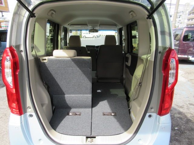 HONDA N BOX 2017 Image 31