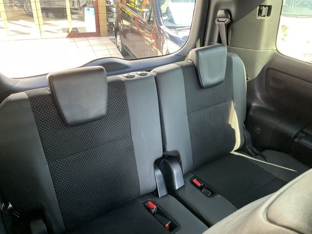 TOYOTA VOXY HYBRID 2021 Image 31