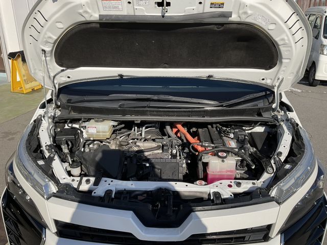 TOYOTA VOXY HYBRID 2021 Image 31