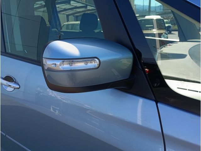 MAZDA BIANTE 2013 Image 31